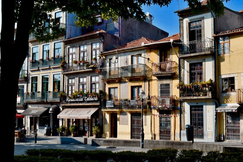 Secrets of Porto, Self-Guided Interactive Discovery Game - Tips for Participants