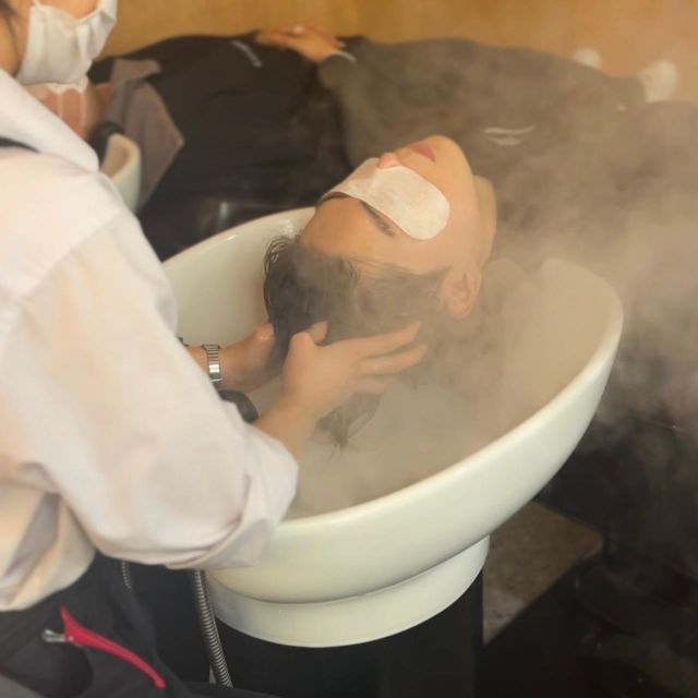 Seoul: Traditional Korean Hair and Scalp Care Beauty Tour - Therapeutic Scalp Massage