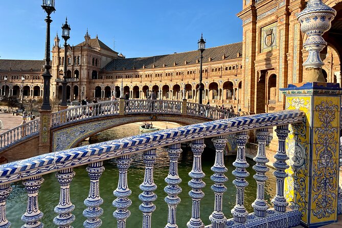 Seville Guided Small-Group Walking Tour - Tour Experience