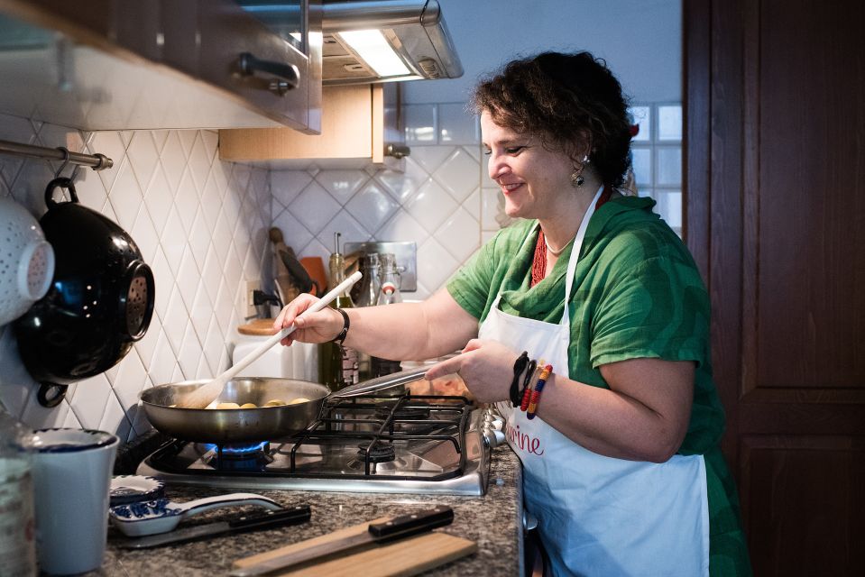 Siena: Cooking Class at a Locals Home - Description