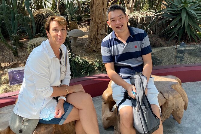 Singapore : Private Custom Walking Tour With A Local Guide - Traveler Reviews and Feedback