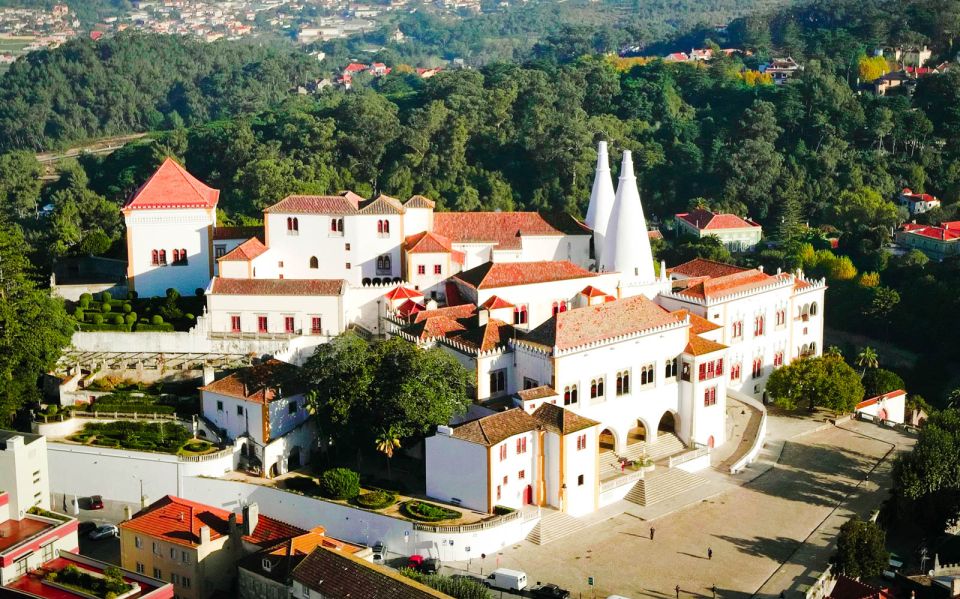 Sintra and Cabo Da Roca Half Day Private Tour From Lisbon - Sintra Old Town Visit