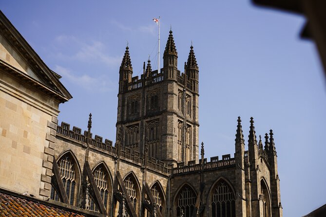 Small-Group Day Trip to Stonehenge, Bath and Windsor From London - Touring Windsor Castle