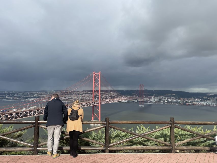 South Bay From Lisbon With Wine Tasting - Inclusions