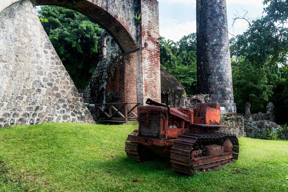 St. Kitts: Top Sights Guided Van or Open-Air Safari Tour - Visiting Frigate Bay