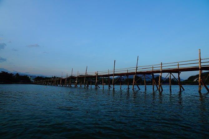 Stand Up Paddle Boarding and Sunset Watching on Cai River - Hiking and Exploring With Local Guide