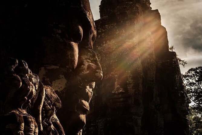 Sunrise Angkor Wat Half Day Join-In Tour (By Luxury Minivan) - Angkor Wat Sunrise