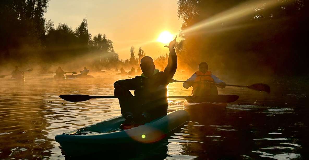 Sunrise in Xochimilco by Kayak - Kayaking Xochimilcos Canals