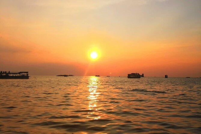 Sunset Dinner and Drinks With a Floating Village Cruise - Dinner Buffet and Beverages