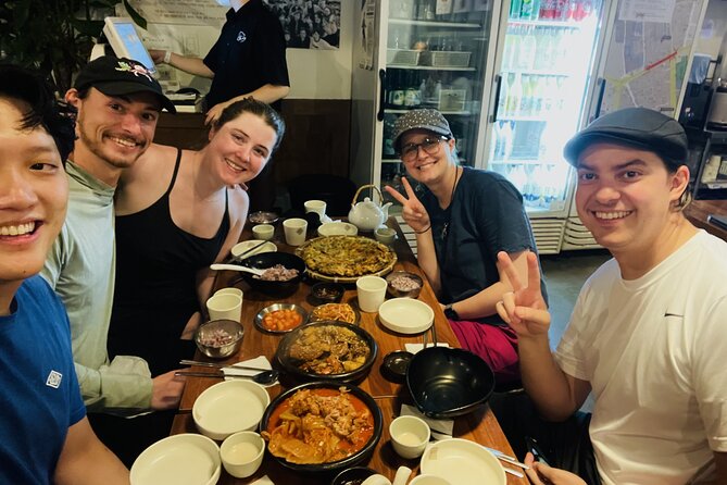 Sunset Walking Tour in Naksan Park With Dinner - Hidden Gems in Hyehwa