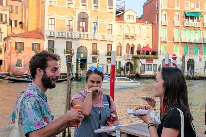 Tapas & Wines Through Secret Venice - Tradition and Sampling of Cichetti