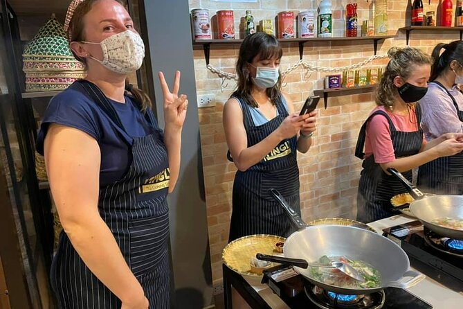 Thai Cooking Class Experience in Bangkok With Tingly Thai Cooking School - Market Tour in the Morning Class