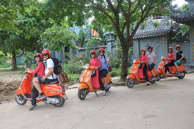 The Insiders Hanoi + Train Street 4,5 Hours Female Ao Dai Riders - Experiencing Train Street