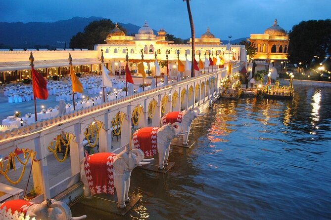 Udaipur: Jag Mandir Island Dinner With Boat Ride Transfers - Menu Highlights
