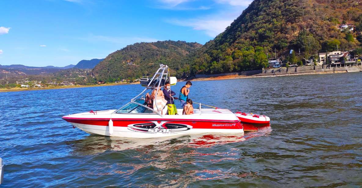 Valle De Bravo: Fast Boat With Aquatic Activities - Refreshing Lake Breeze