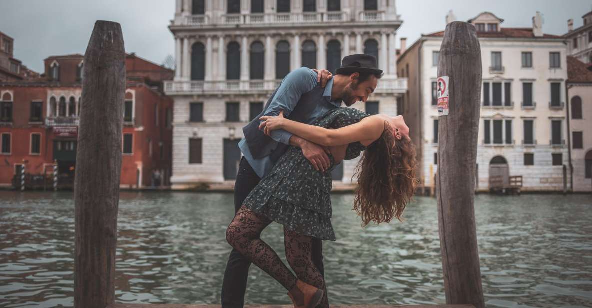 Venice: City Portrait Session With Professional Photographer - Travel, Couples, and Family Photography