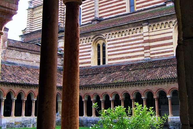 Verona Moonlight Walking Tour - Start Time