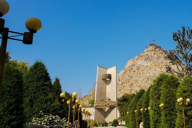 Walking Osh Tour - Architectural Marvels of Osh