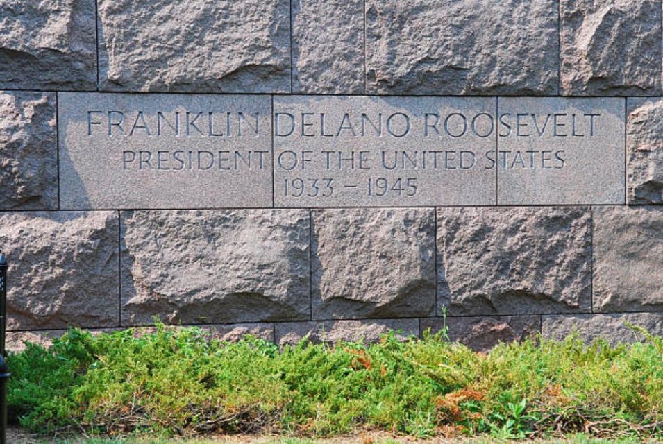 Washington D.C: Tidal Basin Highlights Explorer - Memorials - Tour Description