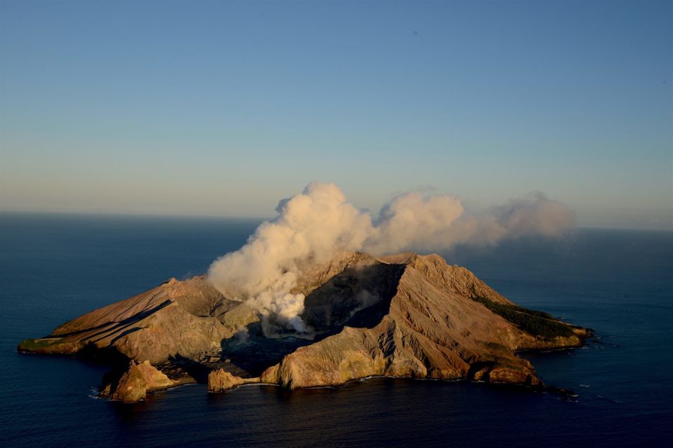 White Island & Whale Island 1-Hour Volcano Scenic Flight - Experience Duration