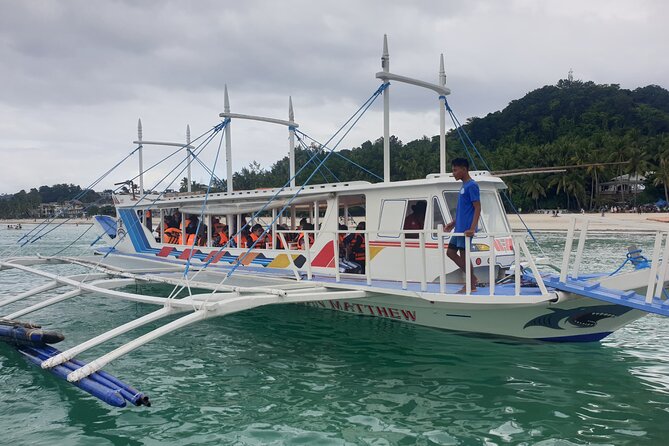 4 Hour Private Boracay Island Hopping Tour - Tour Description