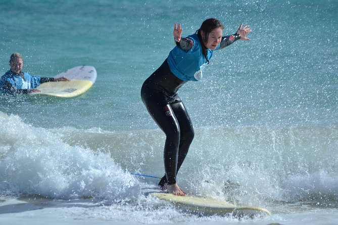 1 Day Surf Lesson Beginner - Equipment Included