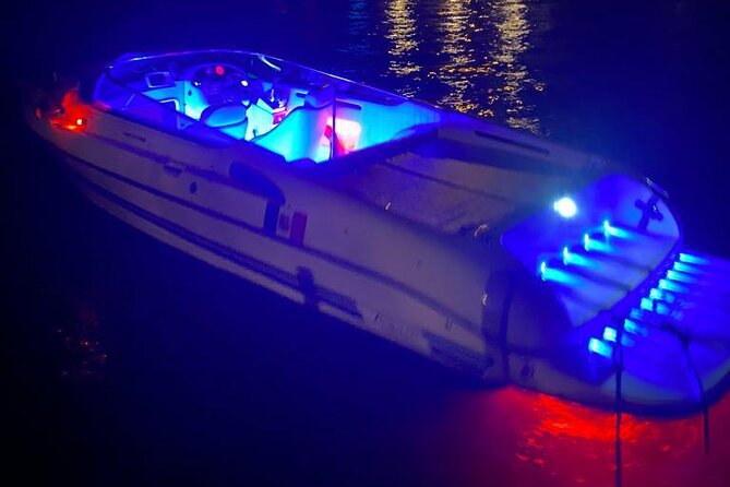 1 Hour Private and Guided Cruise to Lake Como Mostes Motorboat - Infant Seating Policy