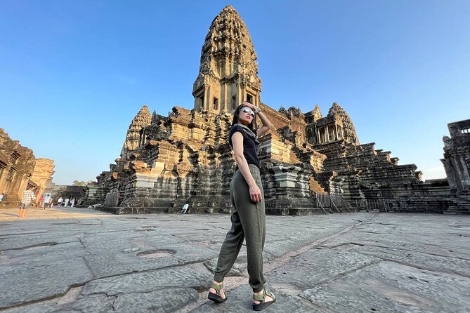 2-Day Angkor Wat Sunrise Tour, Banteay Srei & Tonle Sap Lake - Experience Tonle Sap Floating Villages