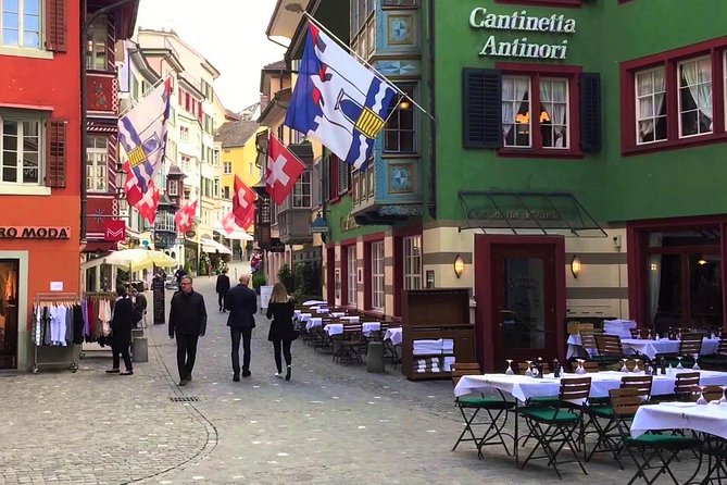 3 in 1: Zurich Walking Tour - Cruise on the Lake - Cable Car Ride to Felsenegg - Group Size and Accessibility