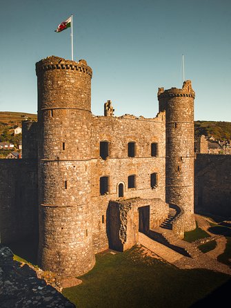 5-Day Discover Wales Small-Group Tour From London - Meeting Point and Logistics