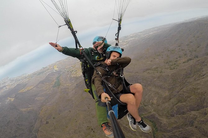 Acrobatic Paragliding Tandem Flight in Tenerife South - Reviews