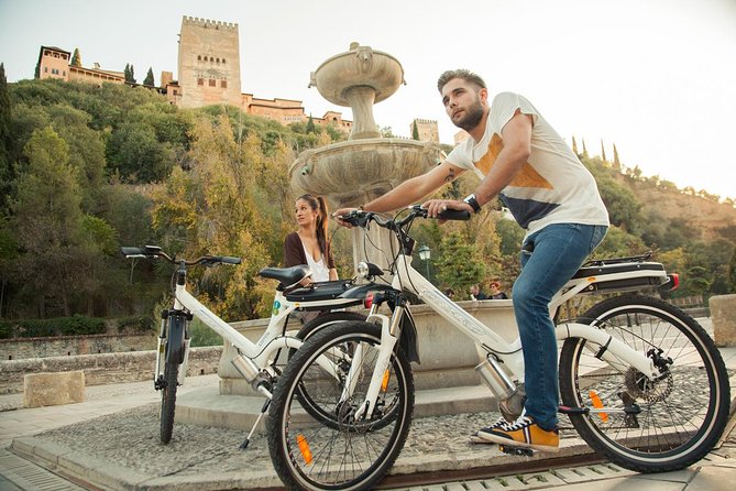 Albayzin and Sacromonte Electric Bike Tour in Granada - Tour Difficulty and Group Size