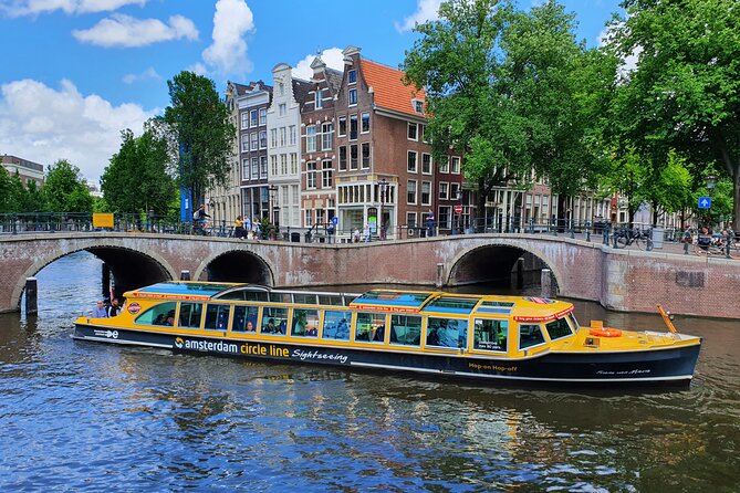 Amsterdam: Cruise Through the Amsterdam UNESCO Canals - Language Support and Audio Commentary