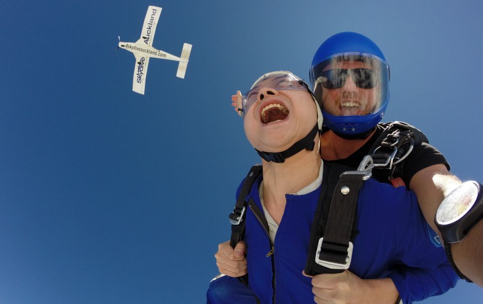 Auckland: 13000, 16000, or 18000-Foot Tandem Skydive - Participation Requirements & Details