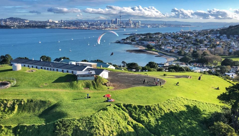 Auckland All-Day Trip With Lunch - Group Size & Languages