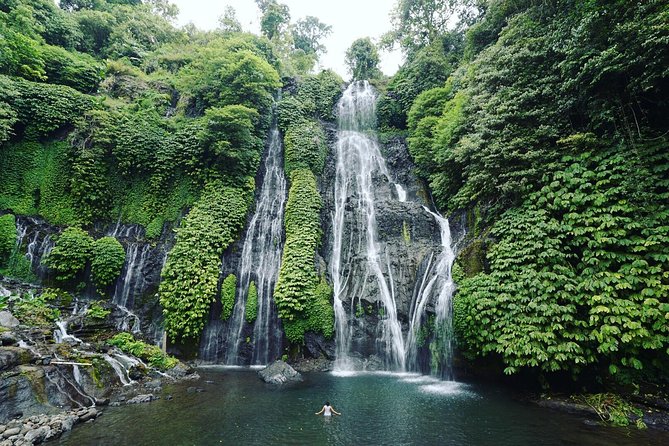 Bali Best Waterfalls Tour : Sekumpul and Banyumala - Visiting Munduk Waterfall