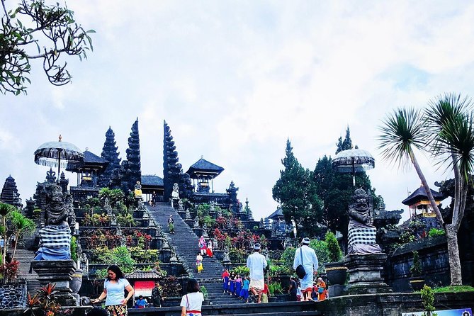 Bali Waterfalls and Temples Tour - Exploring Kehen Temple