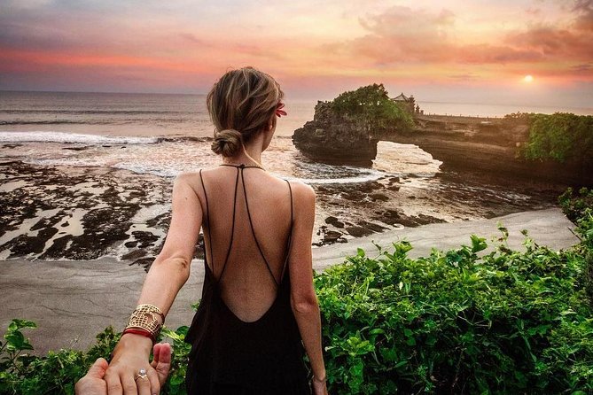 Balinese Cooking Class & Tanah Lot Temple Visit - Private & All-Inclusive - Tanah Lot Temple Exploration
