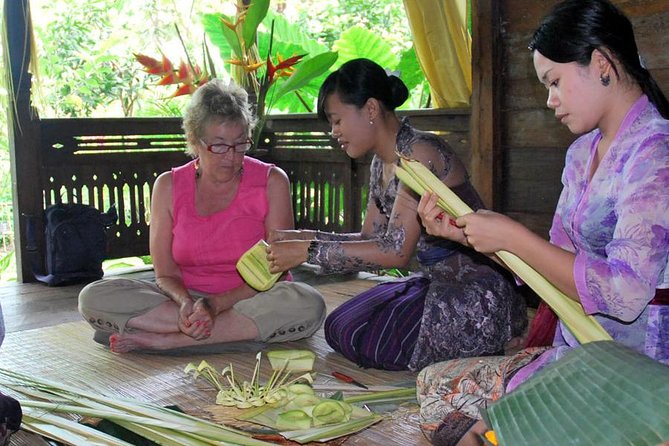 Balinese Cooking Class With Traditional Morning Market Visit - Discovering Flavors at the Market