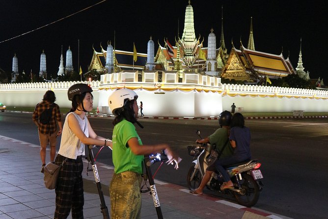 Bangkok at Night by Electric Scooter - Sampling Local Street Food