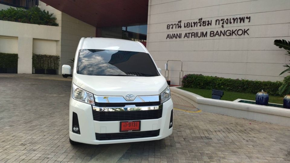 Bangkok: Luxury Private Transfers To/From Don Mueang Airport - Luxury Vehicle Choices