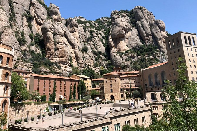 Barcelona to Montserrat: Guided Tour & Return Bus Transfers - Customer Reviews