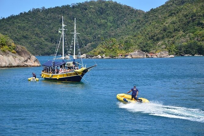 Bay Tour With Lunch Included by PARATY TOURS - Explore Paratys Natural Beauty