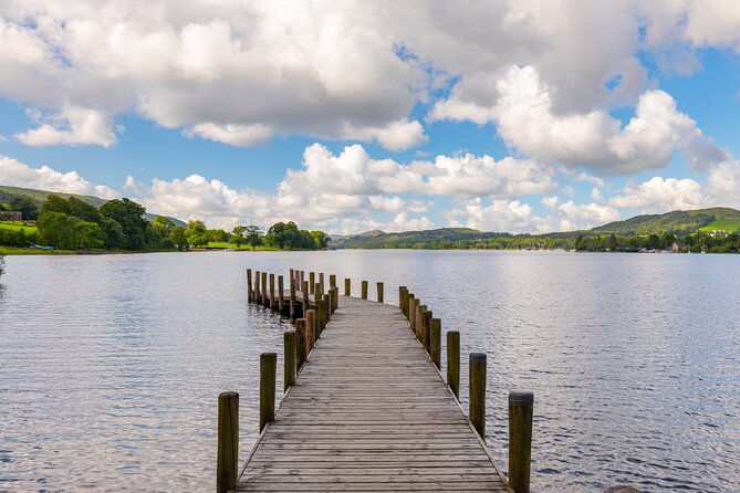 Beatrix Potters Half Day Lake District Tour Including Lake Cruise - Beatrix Potters Home: Hill Top