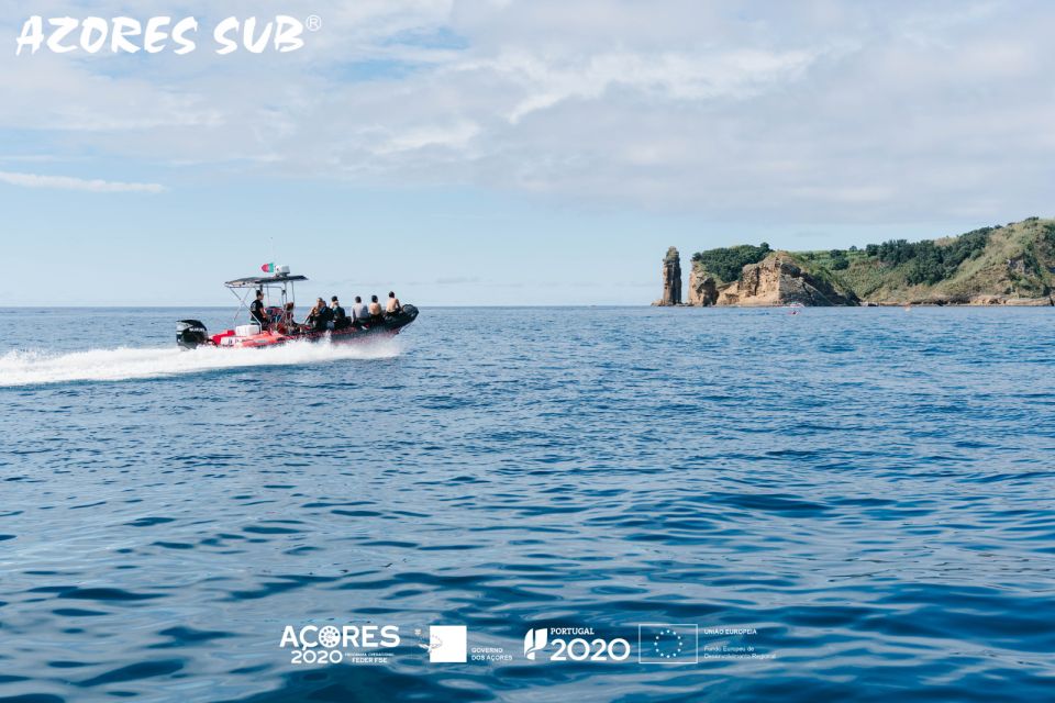 Boat Tour Around Vila Franca Do Campo Islet in Azores - Inclusions and Amenities