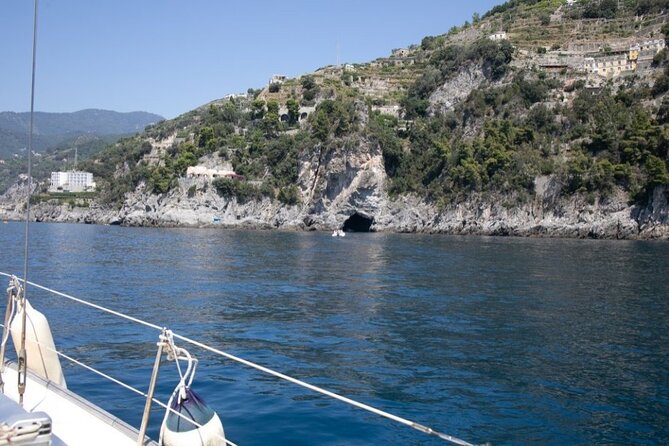 Boat Tour of the Amalfi Coast With Aperitif - Suitability and Group Size