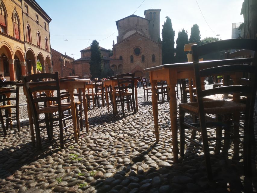 Bologna: City Center Guided Wine Walking Tour - Meet Your Local Wine Expert