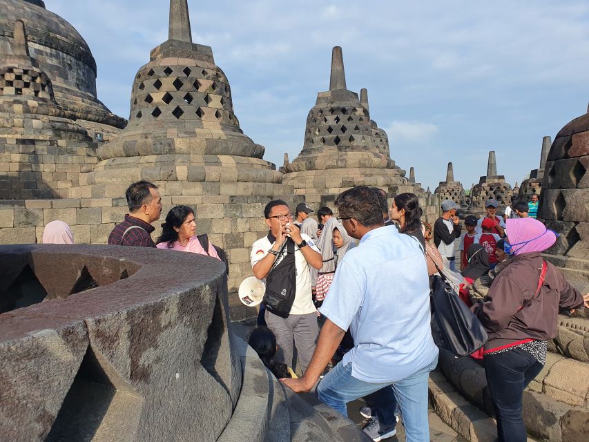 Borobudur Tour Climb up to the Top & Prambanan With Lunch - Borobudur Temple Guided Tour