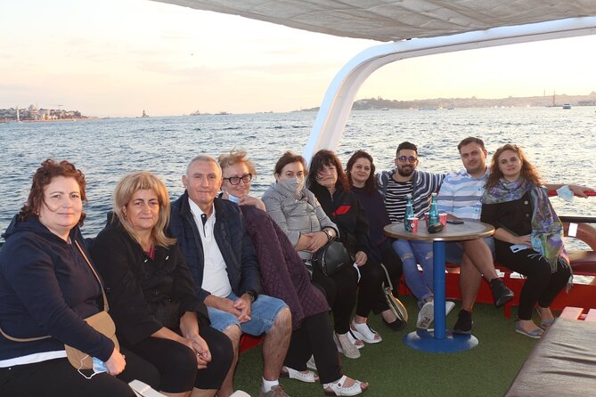 Bosphorus Cruise Boat Tour in Istanbul 3 Hours And Golden Horn - Tour Duration and Capacity