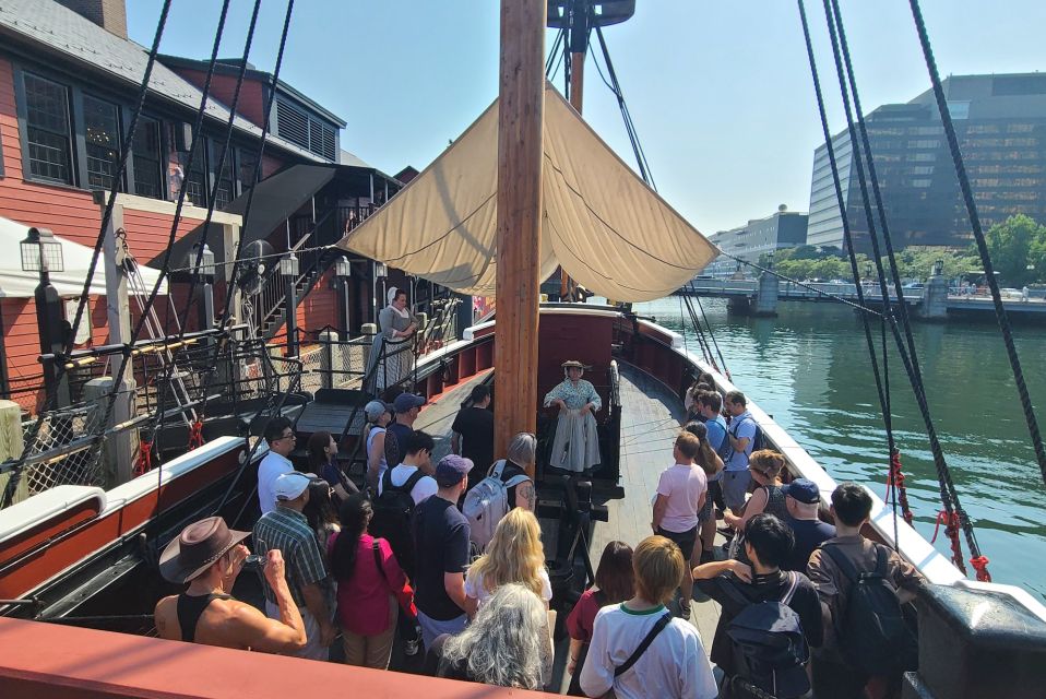 Boston: Boston Tea Party Ships and Museum Interactive Tour - Immersive History